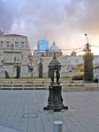 Хайфа. Вид от Парижской площади на купол маронитской церкви.