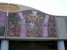 Керамическое панно на стене центра искусств «Кастра», изображающее гибель Самсона